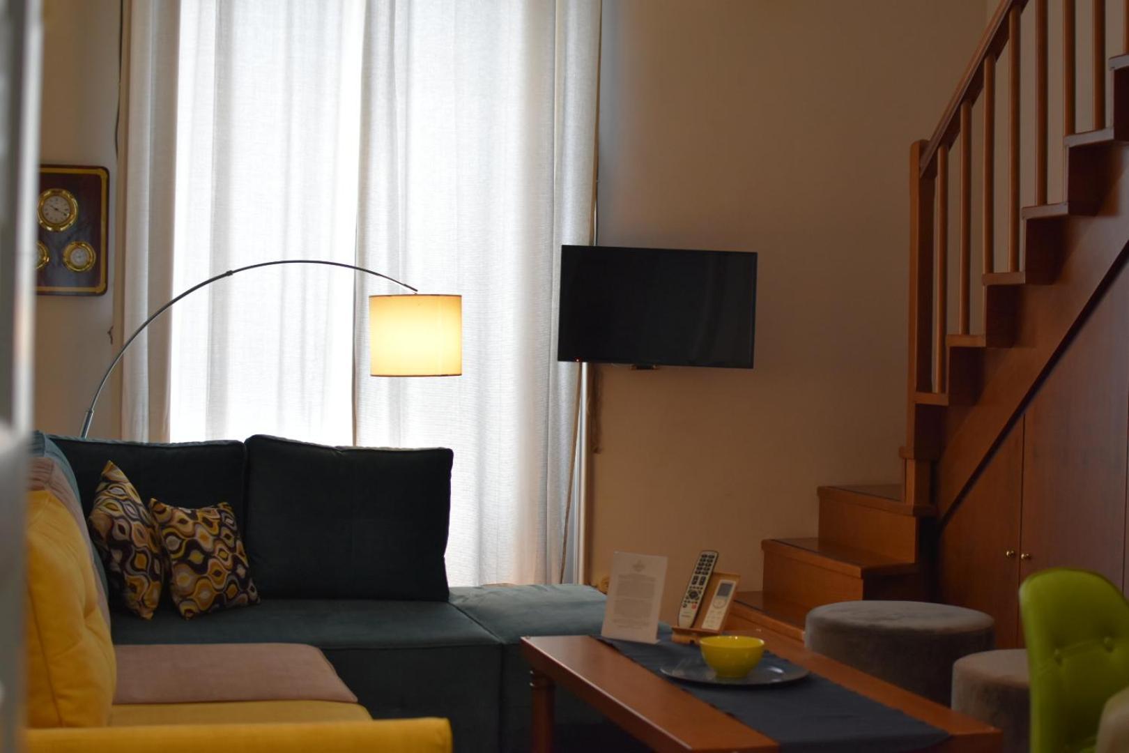 queen 24 Tarento Habitación foto
